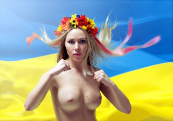 FEMEN не проти того, аби чоловіки били жінок кулаком в обличчя і тягали їх за волосся?