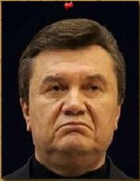 Янукович не только грабил, калечил и насиловал людей. Он еще фальсифицировал документы.