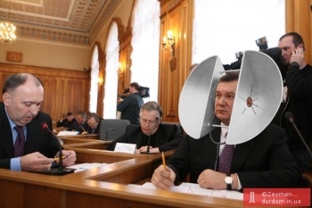 Янукович так врал, что аж голос сорвал…