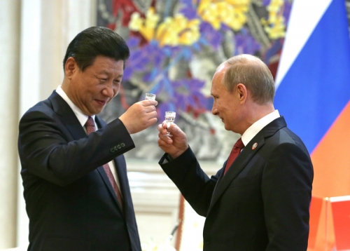 Саммит БРИКС: Россия добровольно прогнется под Китай