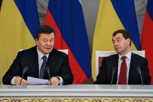 Пакт Януковича-Медведева украинская сторона подписала с закрытыми глазами